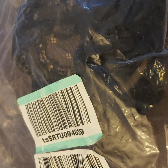 Maidenform Push Up & In Underwire Bra in Black/Body Beige Lace 32B - Picture 9 of 9